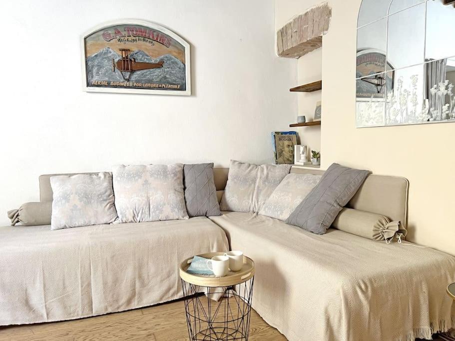 Suite 9, Parma Centro Exteriör bild