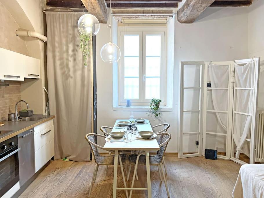 Suite 9, Parma Centro Exteriör bild